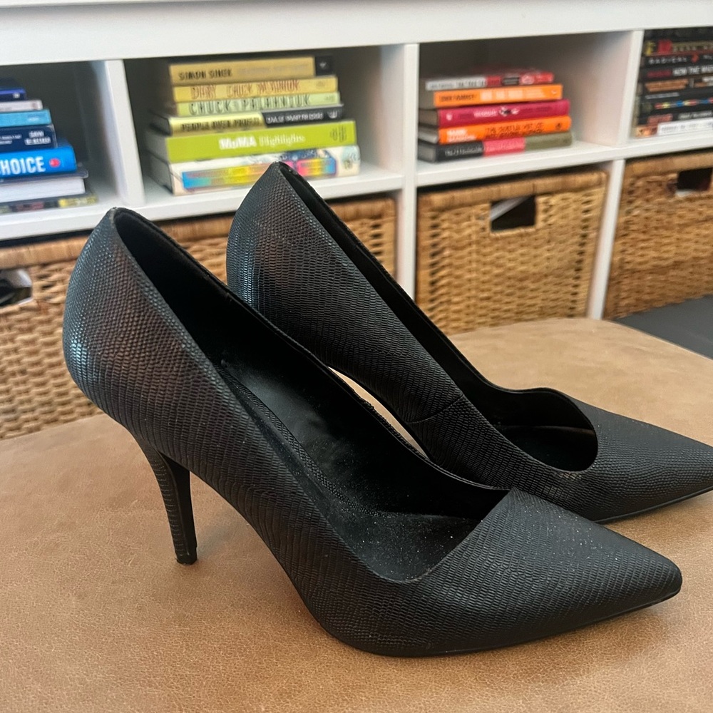 Black stilettos, worn once, excellent condition, by Apt.9